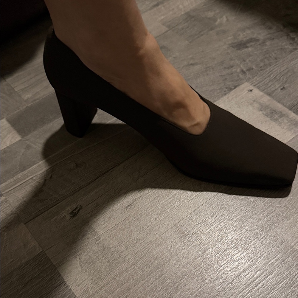 Robert Clergerie Chocolate Brown Square-Toe Block Heel Pumps